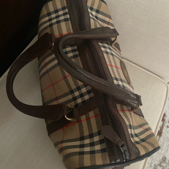 Burberry House Check Boston Bag - Picture 2 of 12